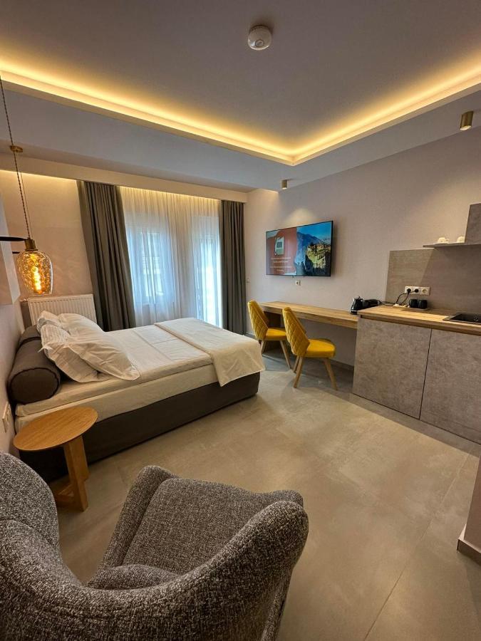 Meteora Gold And Glass كالامباكا المظهر الخارجي الصورة