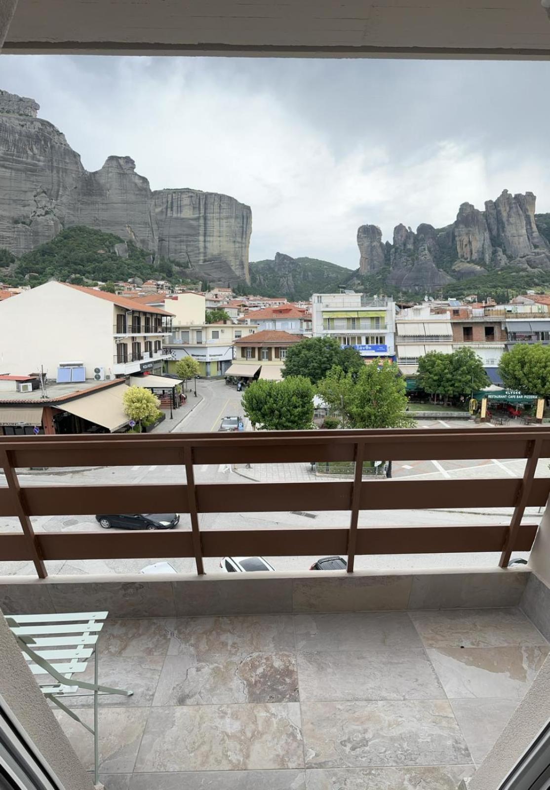 Meteora Gold And Glass كالامباكا المظهر الخارجي الصورة