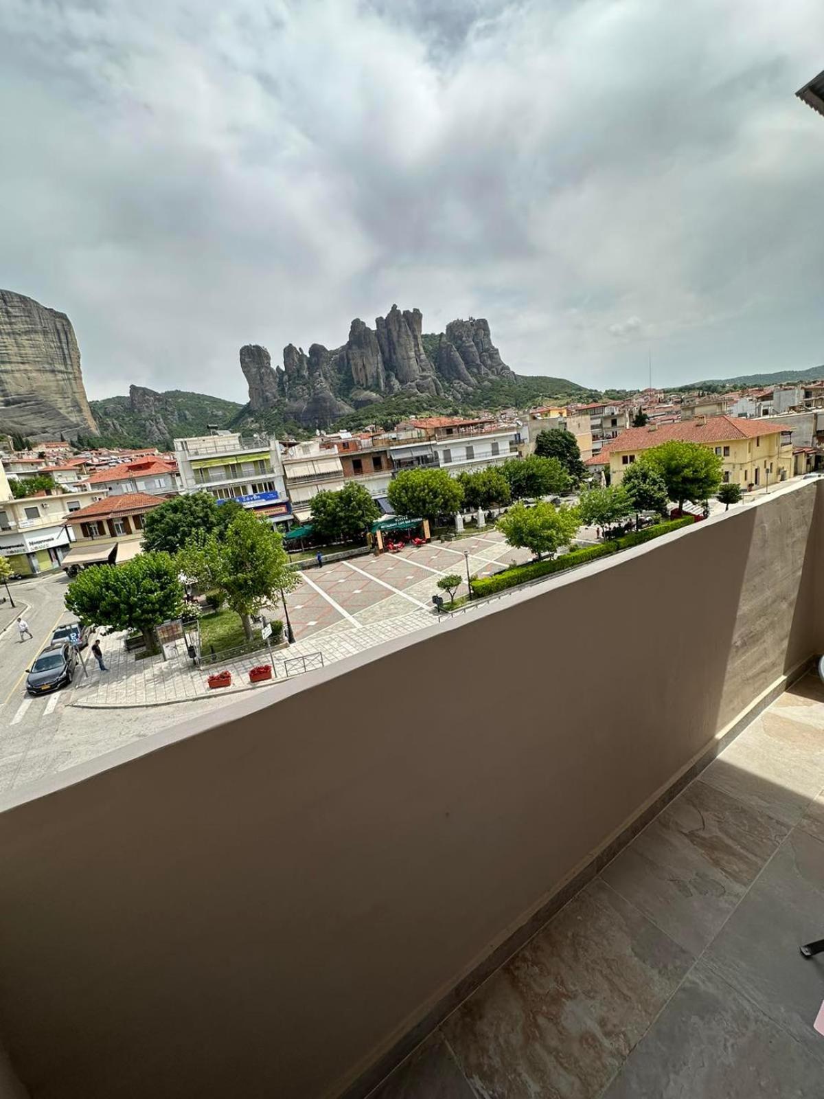 Meteora Gold And Glass كالامباكا المظهر الخارجي الصورة