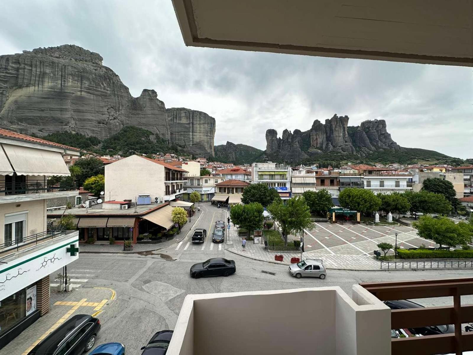 Meteora Gold And Glass كالامباكا الغرفة الصورة